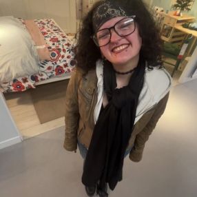 Katie, Babysitter à Edmonton