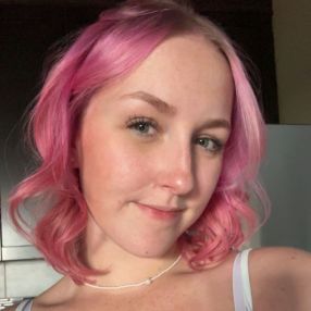Ali, Babysitter in Airdrie