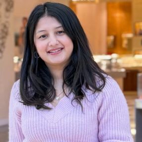 Prativa, Babysitter in Thunder Bay
