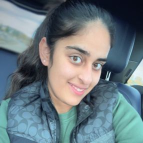 Aastha, Babysitter à Grande Prairie