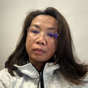 Maholi, Babysitter in Levis