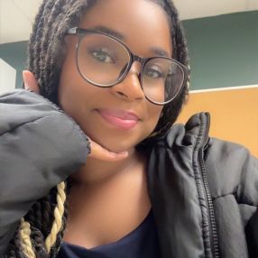 Abygaelle, Babysitter à Embrun