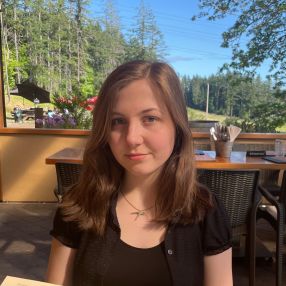 Juliet, Babysitter in Victoria