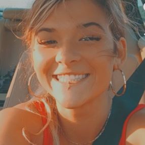 Olana, Babysitter in Sainte-Sophie