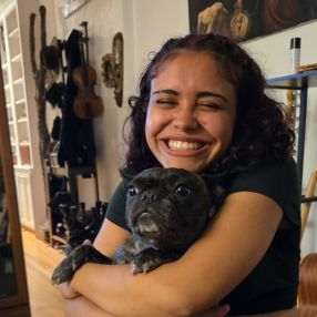 Hera, Babysitter à Westmount