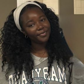 Nysrine, Babysitter à Ottawa