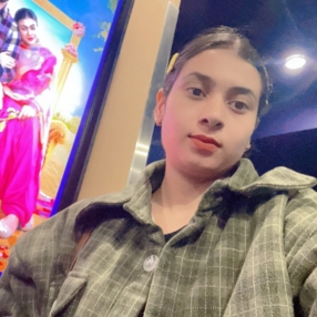 Paramjeet, Babysitter in Calgary