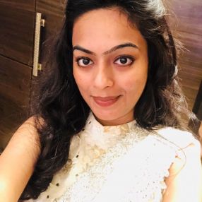 Aakriti, Babysitter in London