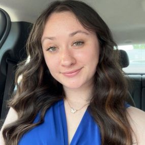 Alexus, Babysitter à Windsor