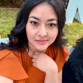 Jenny, Babysitter in Burnaby