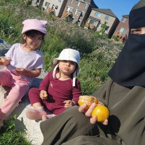 RAMSHA, Famille à Milton