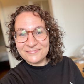Simone, Babysitter in Saint John