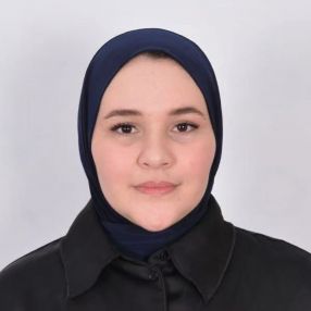 LATIFA, Babysitter à Leduc