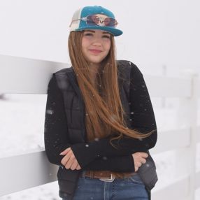 Anna, Babysitter in Taber