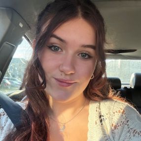 Veronica, Babysitter in Nanaimo