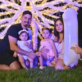 Alissar, Famille à Laval