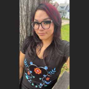 Whitney, Babysitter à Winnipeg