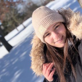 Nora, Babysitter à Gatineau