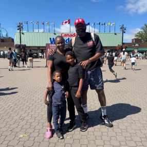Ogochukwu, Famille à Mississauga