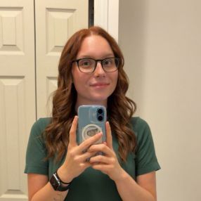 Emy, Babysitter in Québec