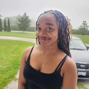 Shaneil, Babysitter in Norfolk