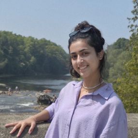Fatima, Babysitter à Grimsby