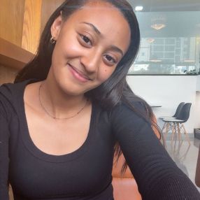 Ruhama, Babysitter in Fort McMurray