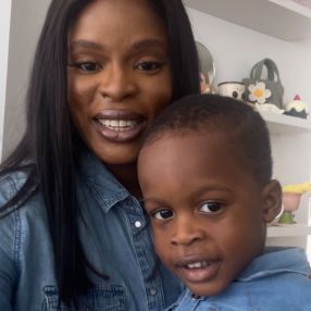 Yinka, Famille à Markham