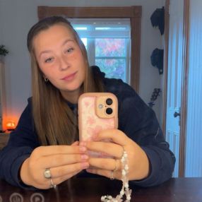 Maisa, Babysitter in Rimouski