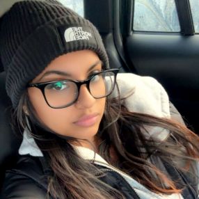 Hensikha, Babysitter in Barrie