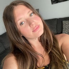 Laynie, Babysitter in Fort Erie