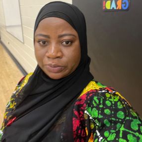 Zeanab, Babysitter in Brandon