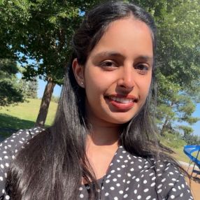 Mehak, Babysitter à Edmonton