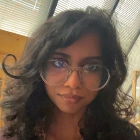 Trinita, Babysitter in Clarington