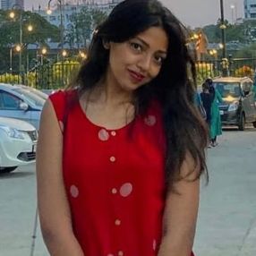 Janu, Babysitter à Airdrie
