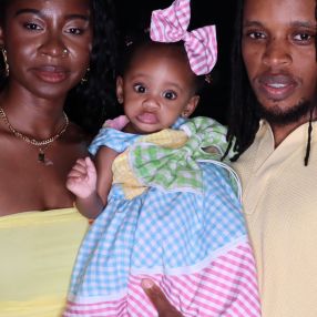 Ademola, Famille à Brampton