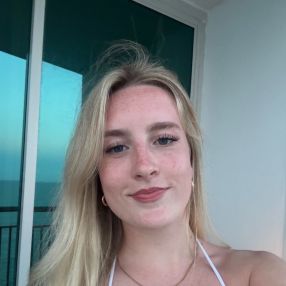 Emma, Babysitter à Pelham