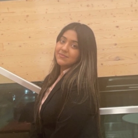 Simran, Babysitter in Brantford