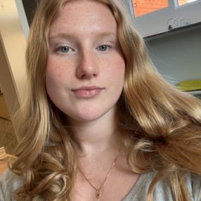 Madeline, Babysitter à Guelph