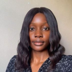 Uduak, Babysitter à Ottawa