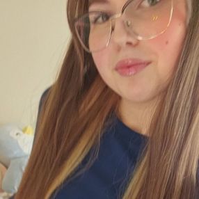Emma, Babysitter in Caledonia