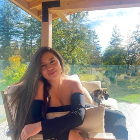 Regina, Babysitter in Victoria