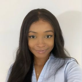 Karen, Babysitter in Montreal West