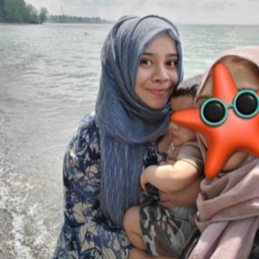 Farhin, Babysitter à Toronto