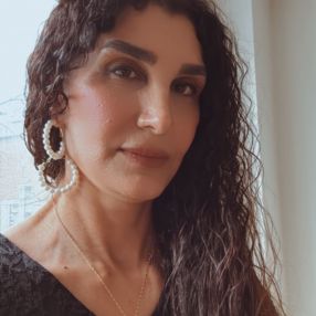 Nasrin, Babysitter à Richmond Hill