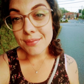 Emily, Babysitter à Dartmouth