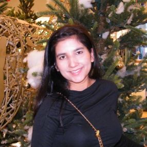 Punam, Babysitter à Clarington
