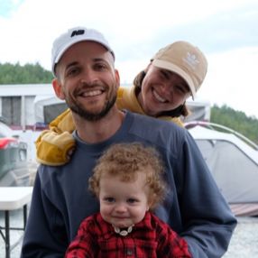 Dakota, Famille à Coquitlam