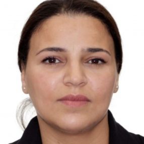 Samia, Babysitter in Québec