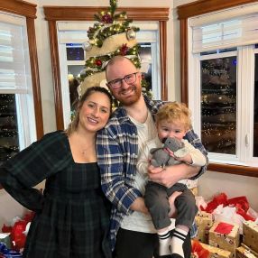 Joey, Family in Delson